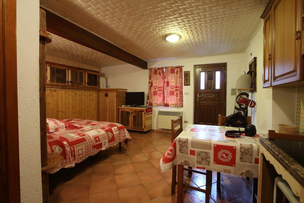 La Belette Apartman La Thuile Szoba fotó